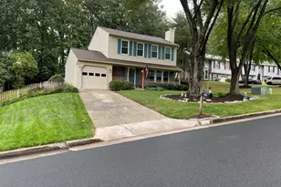 18225 Linton Ct, Dumfries, VA 22026 - Photo 2
