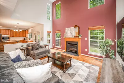 5917 Fincastle Drive, Manassas, VA 20112 - Photo 4
