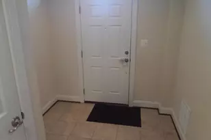 15998 Greymill Manor Dr, Haymarket, VA 20169 - Photo 2