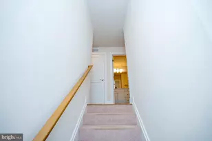 8790 Kensington Church St, Manassas, VA 20112 - Photo 32