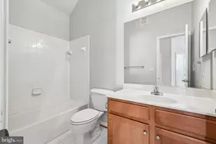 6821 Hampton Bay Ln, Gainesville, VA 20155 - Photo 24