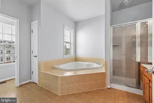 6821 Hampton Bay Ln, Gainesville, VA 20155 - Photo 18