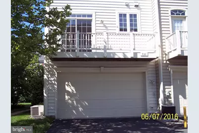 731 Chevington Court, Woodbridge, VA 22191 - Photo 2