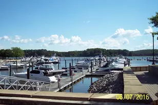 731 Chevington Ct, Woodbridge, VA 22191 - Photo 12