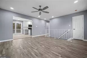 4604 Kentwood Ln, Woodbridge, VA 22193 - Photo 12