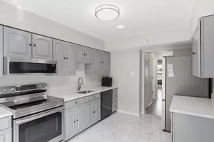 12156 Winona Dr, Woodbridge, VA 22192 - Photo 4