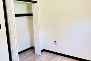 19002 Red Oak Ln, Triangle, VA 22172 - Photo 12