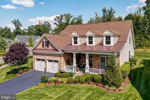 13723 Long Ridge Dr, Gainesville, VA 20155 - Photo 4