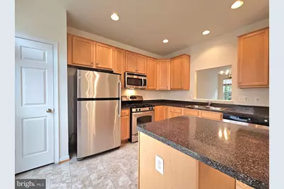 15314 Elizabeth Burbage Loop, Woodbridge, VA 22191 - Photo 10
