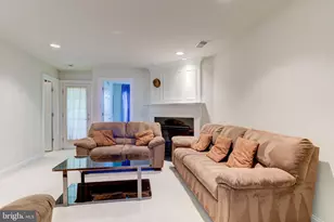2449 Brookmoor Ln, Woodbridge, VA 22191 - Photo 4