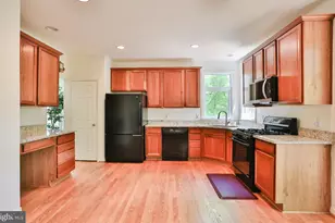 15979 Cove Ln, Dumfries, VA 22025 - Photo 6