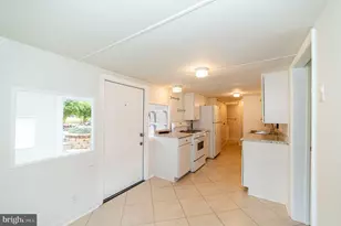 8107 Maplewood Dr, Manassas, VA 20111 - Photo 10