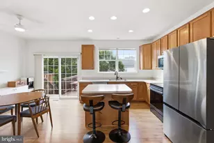 8154 Rainwater Cir, Manassas, VA 20111 - Photo 20