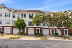 8154 Rainwater Cir, Manassas, VA 20111 - Photo 2