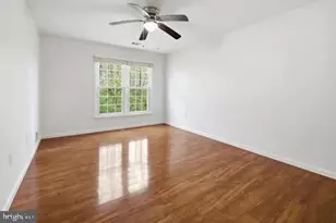2832 Chablis Cir, Woodbridge, VA 22192 - Photo 6