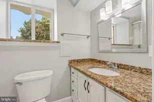 14707 Dunbar Ln, Woodbridge, VA 22193 - Photo 32