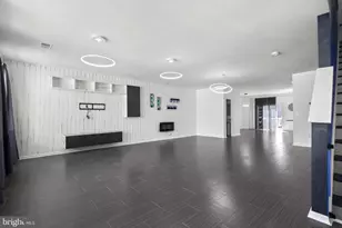 14760 Mason Creek Cir, Woodbridge, VA 22191 - Photo 8