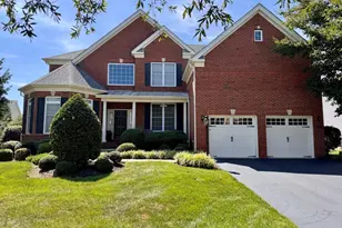 5813 Waterloo Bridge Cir, Haymarket, VA 20169 - Photo 1
