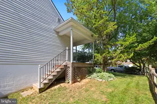 5570 St Charles Dr, Woodbridge, VA 22193 - Photo 50