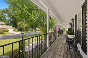 5570 St Charles Dr, Woodbridge, VA 22193 - Photo 34