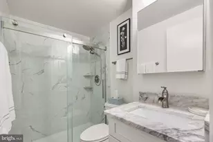 5570 St Charles Dr, Woodbridge, VA 22193 - Photo 24