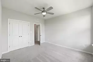 2325 Stephanie Tessa Ln, Woodbridge, VA 22191 - Photo 16