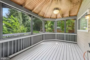 6046 Persinger House Ct, Manassas, VA 20112 - Photo 16