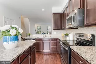 1725 Dorothy Ln, Woodbridge, VA 22191 - Photo 26