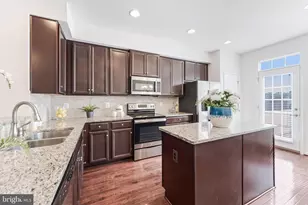 1725 Dorothy Ln, Woodbridge, VA 22191 - Photo 22