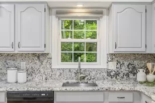 12418 Eden Ln, Woodbridge, VA 22192 - Photo 30