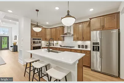 15497 Emerald Way, Haymarket, VA 20169 - Photo 2