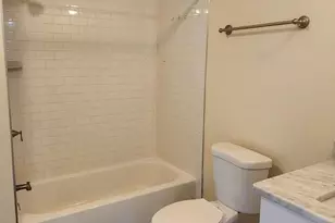 13592 Bentley Cir, Woodbridge, VA 22192 - Photo 12