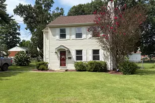 9728 King George Dr, Manassas, VA 20109 - Photo 1