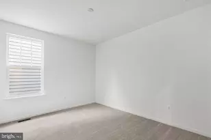 18270 Moss Gdn Rd, Dumfries, VA 22026 - Photo 52