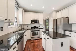 12179 Open Meadow Ln, Bristow, VA 20136 - Photo 22