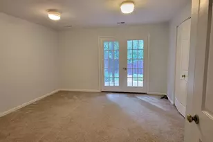 12638 Monarch Ct, Woodbridge, VA 22192 - Photo 6