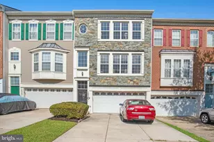 16562 Bramblewood Ln, Woodbridge, VA 22191 - Photo 1