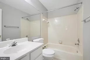 3263 Corcyra Ct, Woodbridge, VA 22192 - Photo 16