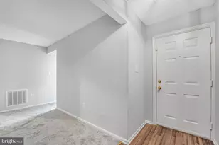 12214 Stevenson Ct, Woodbridge, VA 22192 - Photo 4