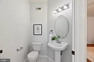 1455 Fawn Hollow Ln, Woodbridge, VA 22191 - Photo 22