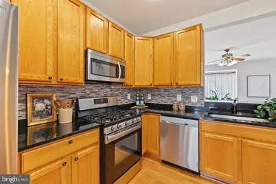 1455 Fawn Hollow Lane, Woodbridge, VA 22191 - Photo 8