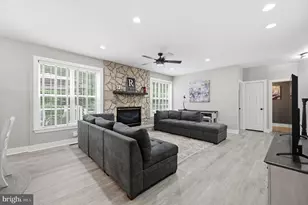 5849 Kittewan Ct, Manassas, VA 20112 - Photo 30