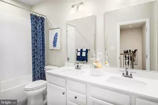 4423 Daisy Reid Ave, Woodbridge, VA 22192 - Photo 18