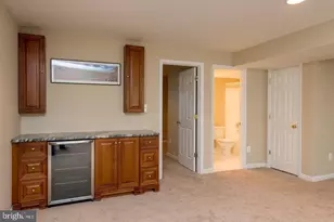 8913 Yellowleg Ct, Gainesville, VA 20155 - Photo 18