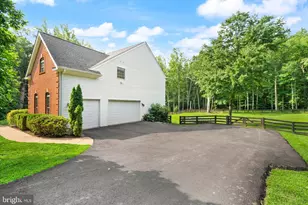 16125 Gossum Ct, Haymarket, VA 20169 - Photo 10