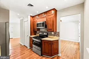 2006 Cumberland Dr, Woodbridge, VA 22191 - Photo 12