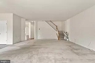 8373 Tenbrook Dr, Gainesville, VA 20156 - Photo 24