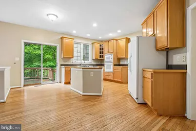 4114 Cardinal Crest Drive, Woodbridge, VA 22193 - Photo 4
