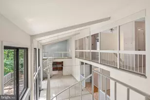 2609 Woodfern Ct, Woodbridge, VA 22192 - Photo 16