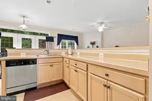 12338 Grantley Ct, Woodbridge, VA 22192 - Photo 12